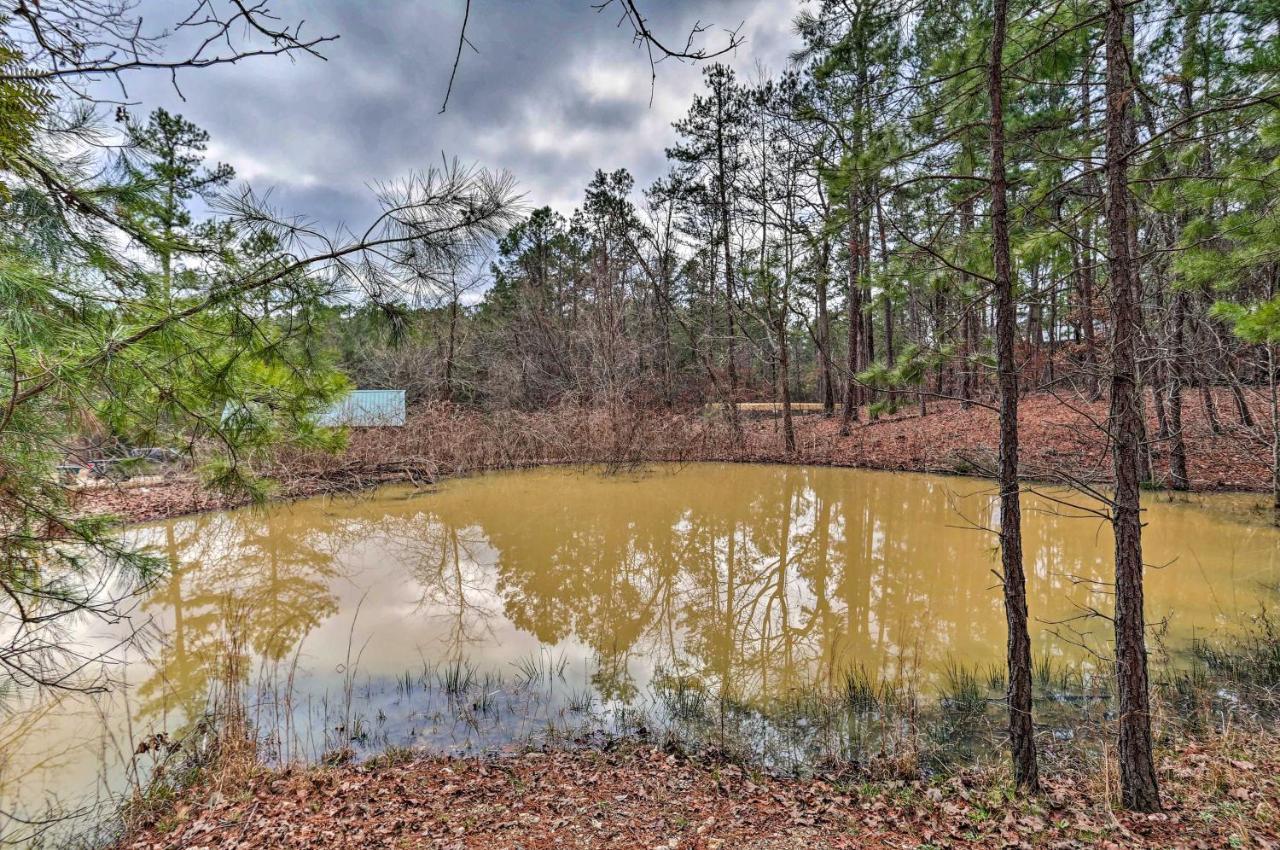 Broken Bow Log Cabin With Fire Pit, Pond, And Deck! Eksteriør billede