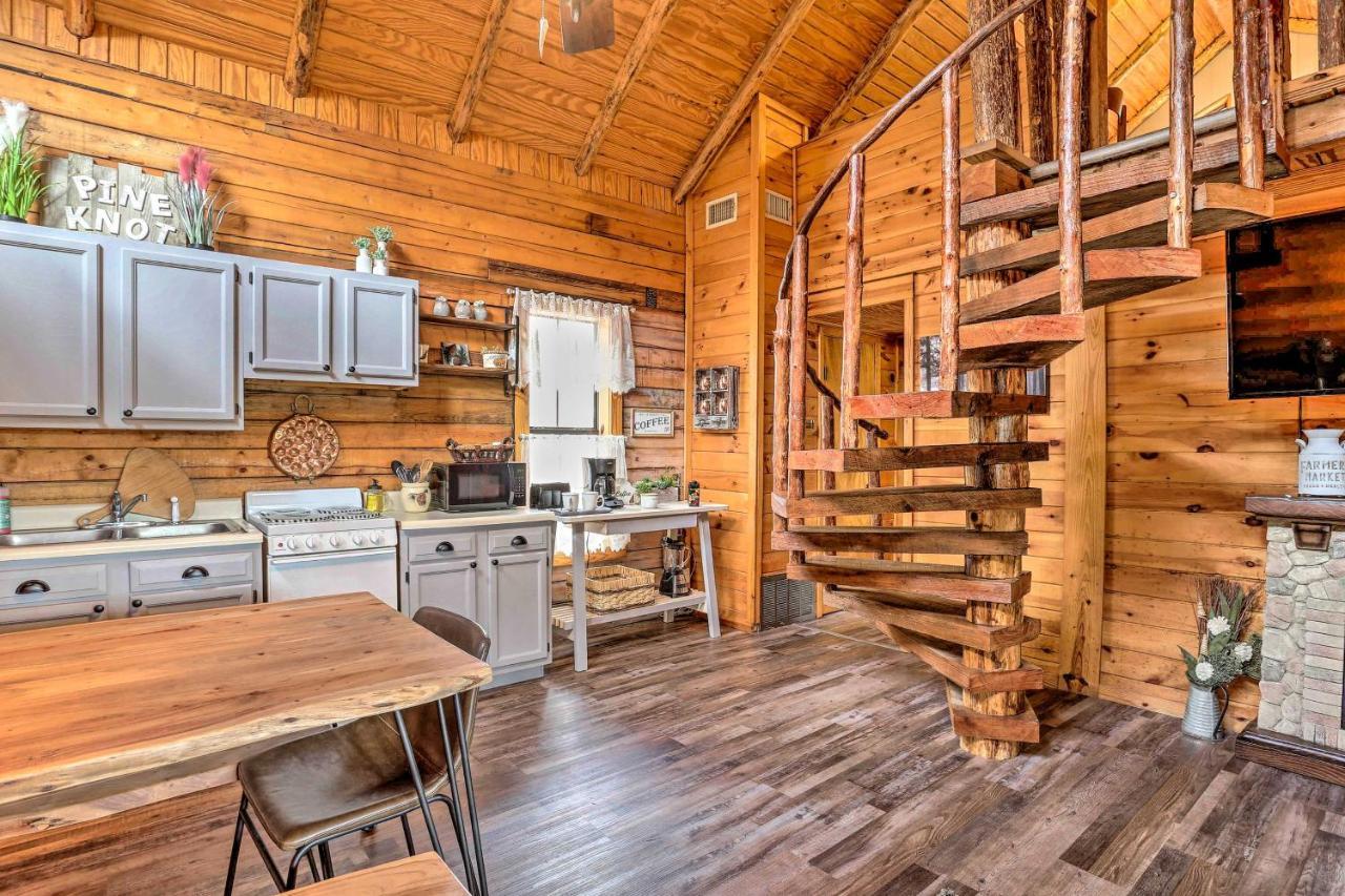 Broken Bow Log Cabin With Fire Pit, Pond, And Deck! Eksteriør billede